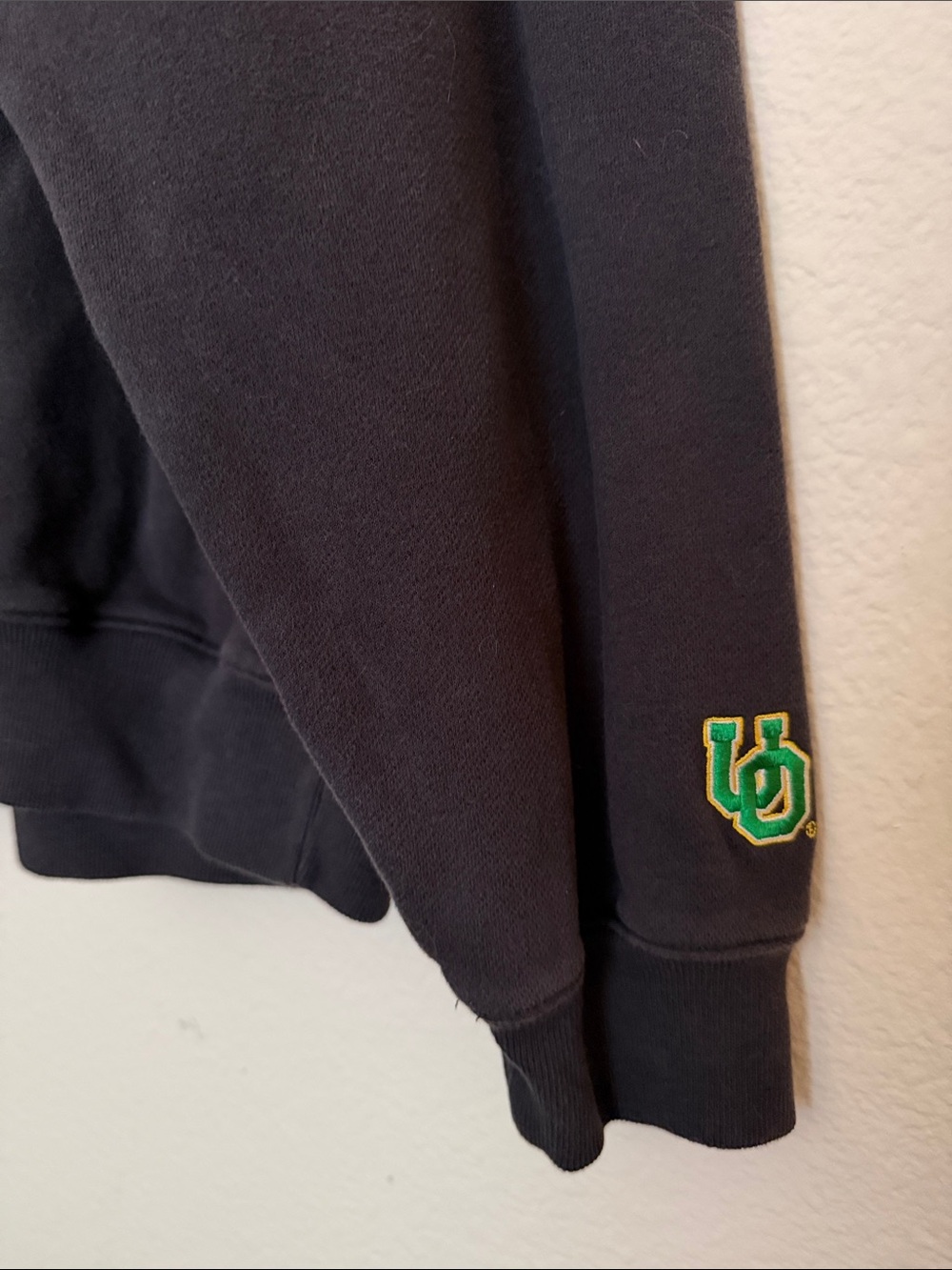 Hollister Oregon Ducks Boxy Fit Crewneck Sweatshirt - Picture 3 of 3